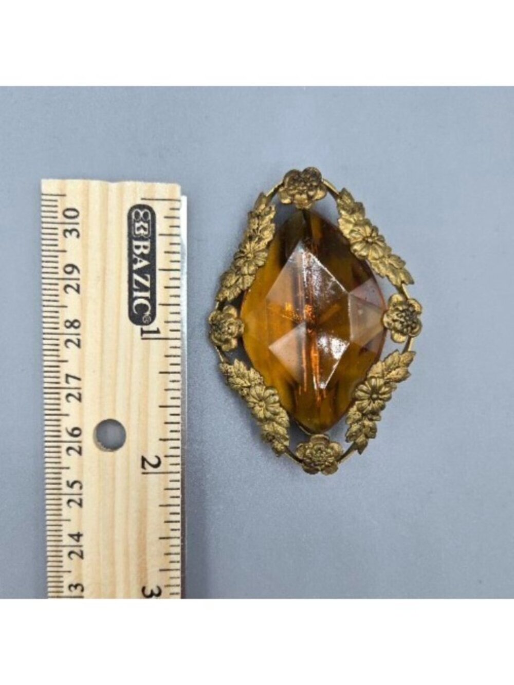 Topaz Czech Glass Brooch Brass Floral Setting Vintage - Picture 2 of 3
